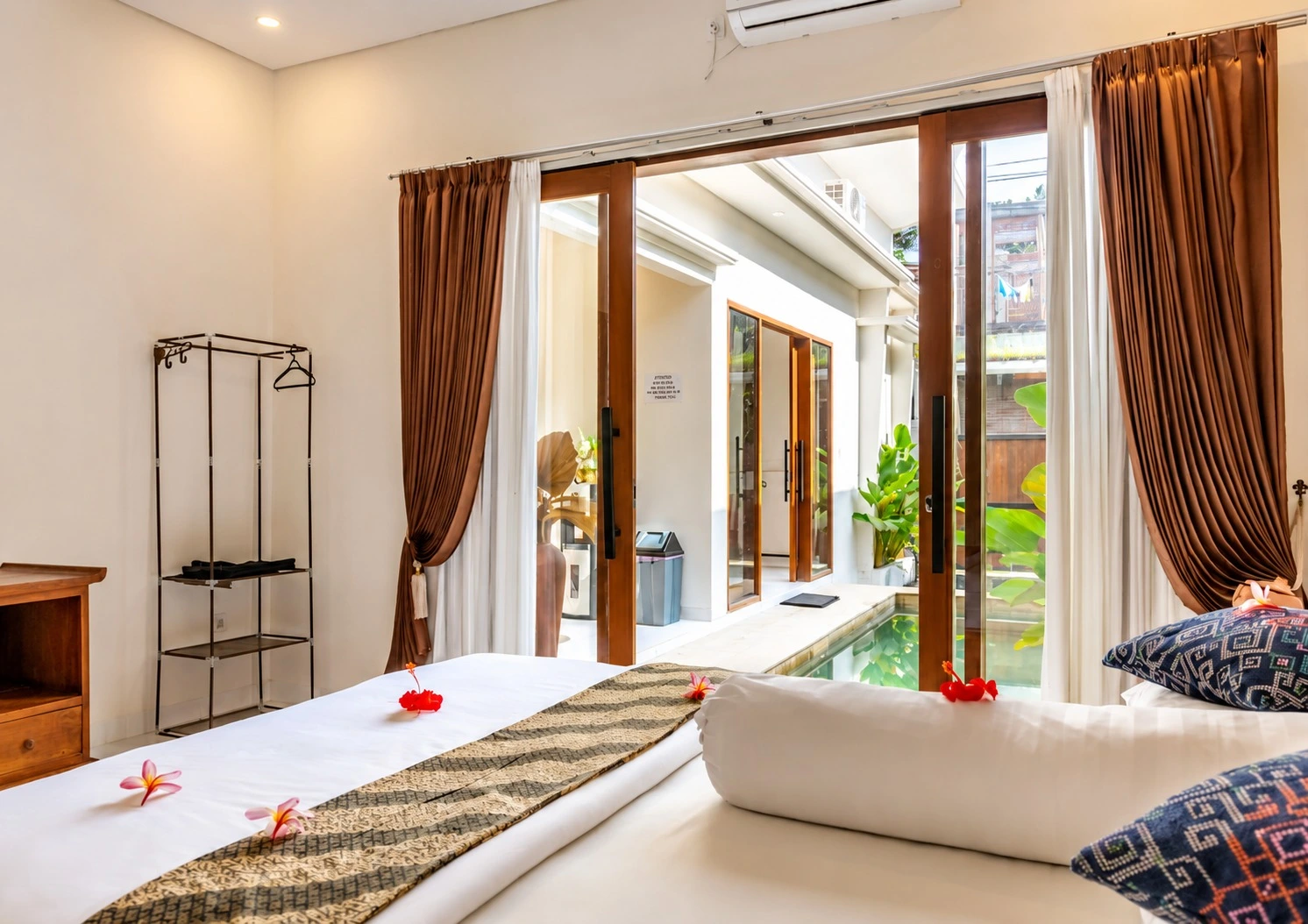 Luxury bedroom with canopy